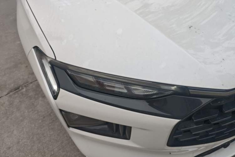 Used Ford Mondeo 2025 2.0T EcoBoost Luxury Version Right Front Headlight