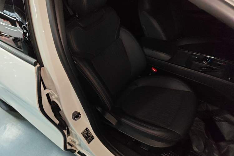 Used Ford Mondeo 2025 1.5T EcoBoost Comfort Version Right Front Seat
