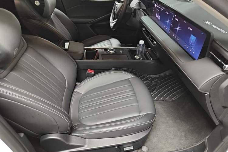 Used Ford Mondeo 2025 2.0T EcoBoost Luxury Version Right Front Seat