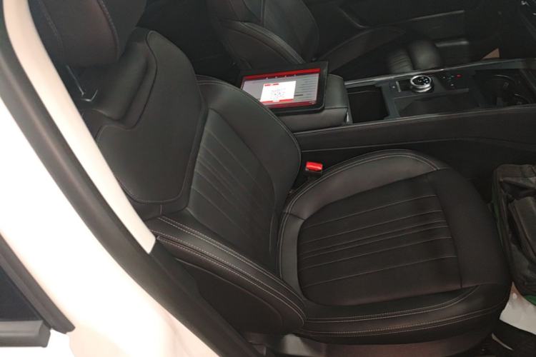 Used Ford Mondeo 2025 2.0T EcoBoost Luxury Version Right Front Seat