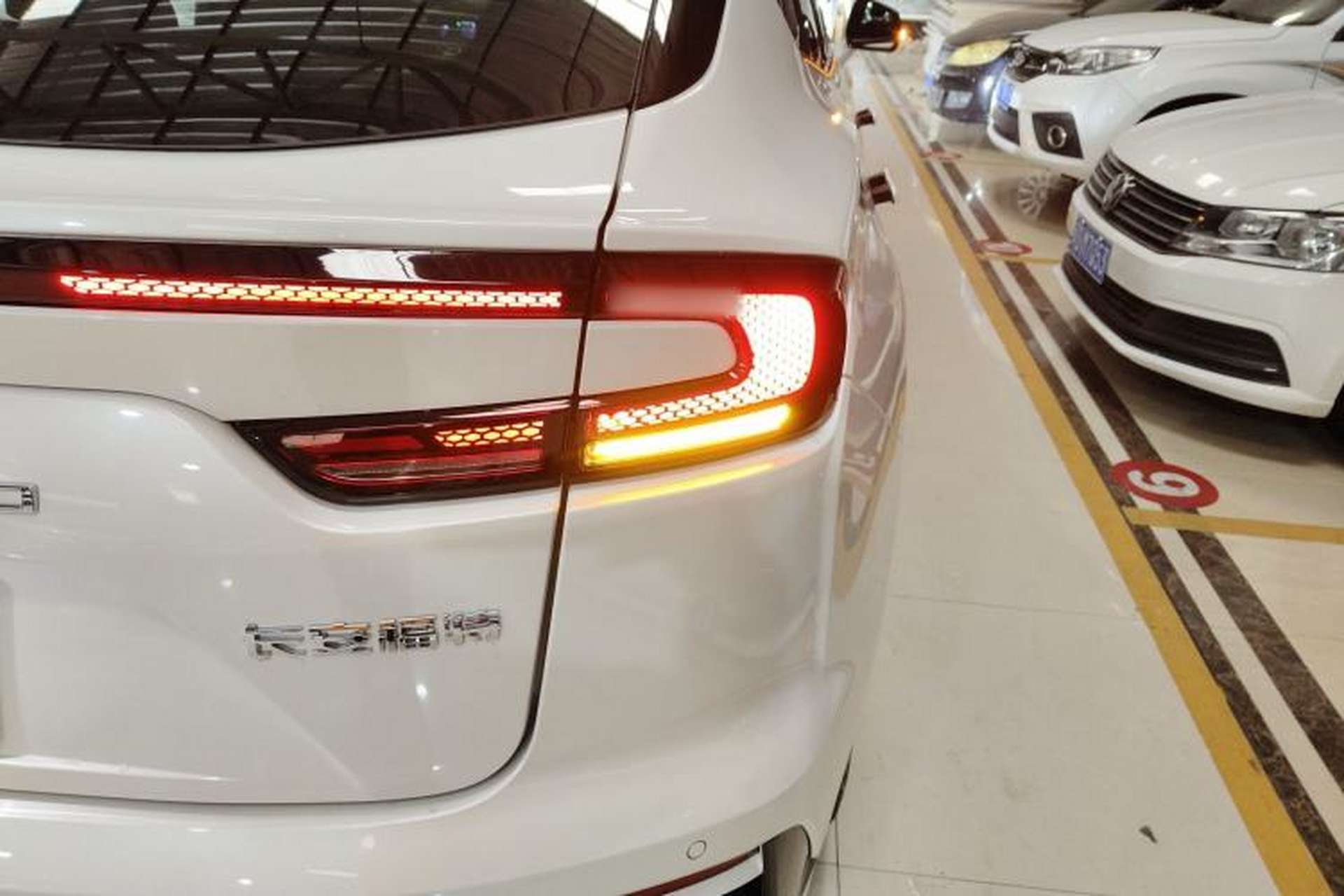 Used Ford Mondeo 2025 2.0T EcoBoost E Hybrid Sport Edition ST-Line Right Rear Taillight