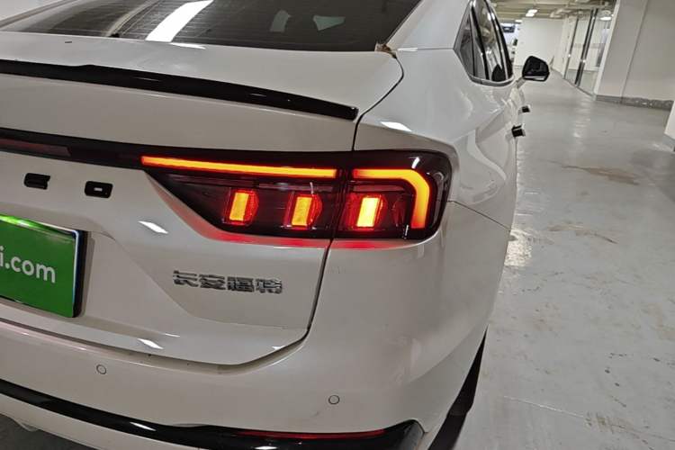 Used Ford Mondeo 2025 2.0T EcoBoost Luxury Version Right Rear Taillight
