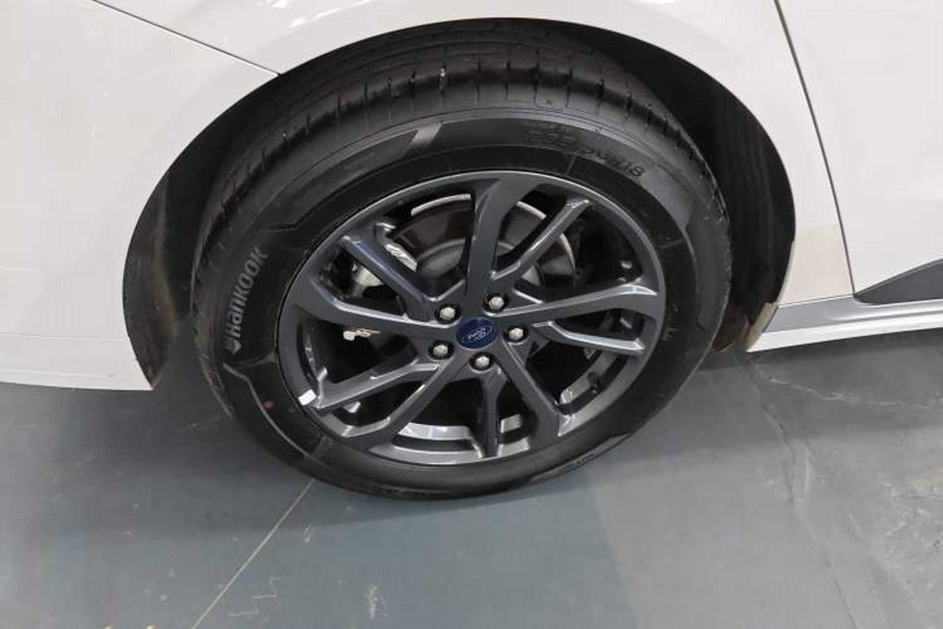 Used Ford Mondeo 2025 1.5T EcoBoost Luxury Version Right Rear Wheel Hub