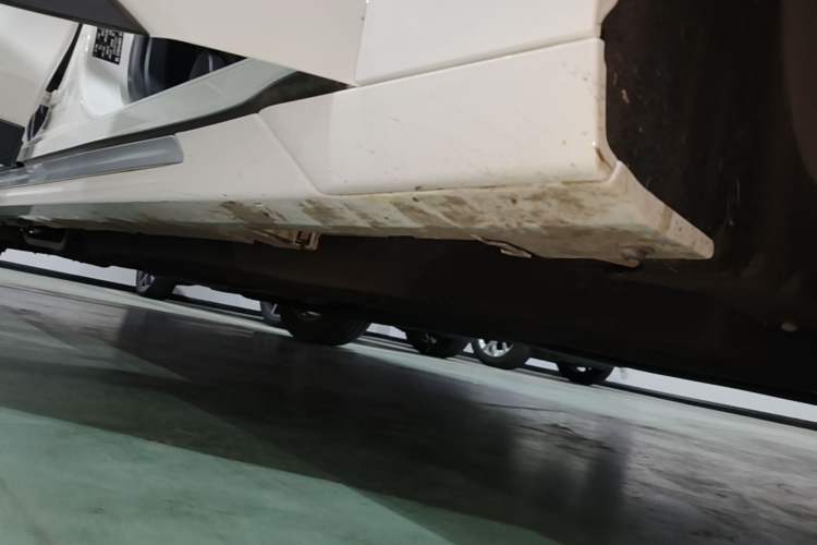 Used Ford Mondeo 2025 1.5T EcoBoost Comfort Version Right Side Sill