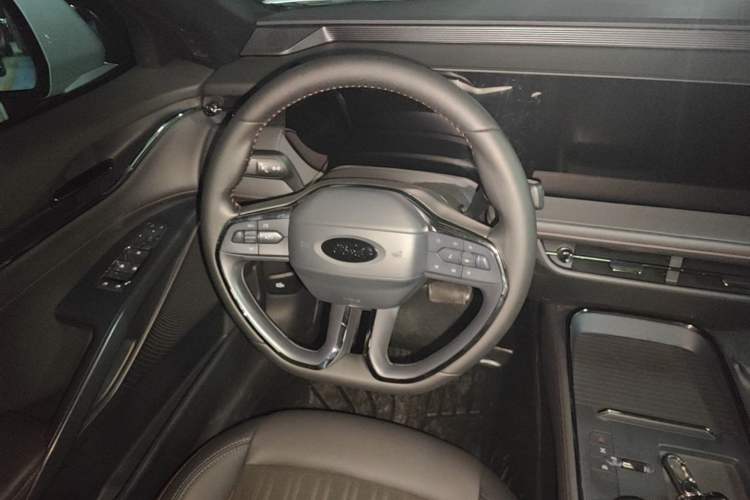 Used Ford Mondeo 2025 1.5T EcoBoost Comfort Version Steering Wheel