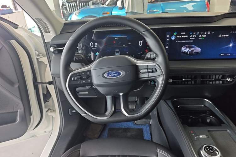 Used Ford Mondeo 2025 2.0T EcoBoost Luxury Version Steering Wheel