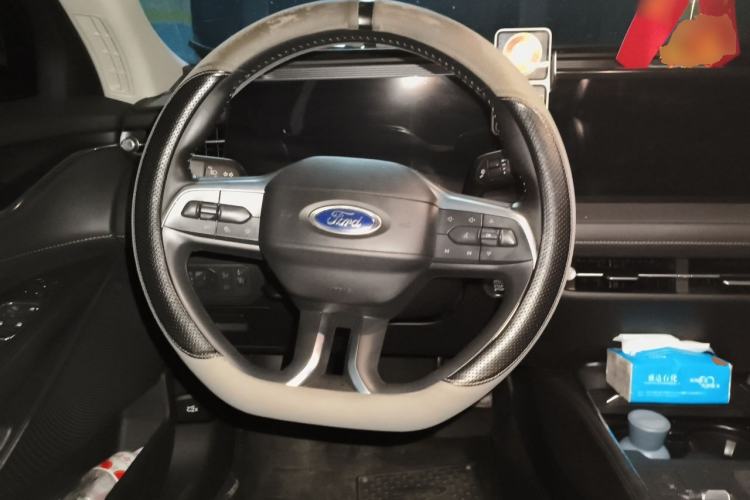 Used Ford Mondeo 2025 1.5T EcoBoost Luxury Version Steering Wheel