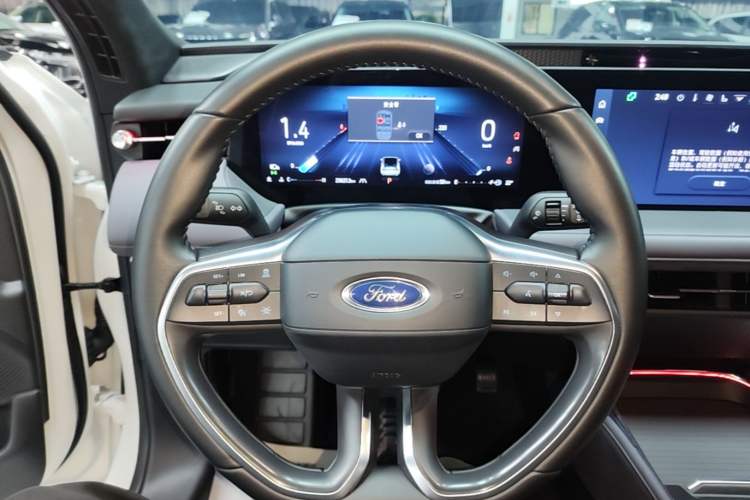 Used Ford Mondeo 2025 2.0T EcoBoost Ultimate Edition Steering Wheel