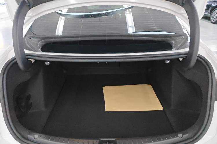 Used Ford Mondeo 2025 1.5T EcoBoost Luxury Version Trunk