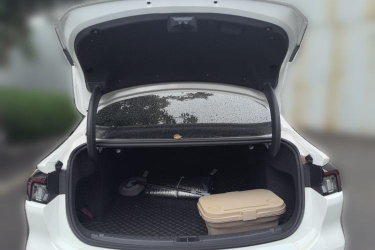 Used Ford Mondeo 2025 2.0T EcoBoost Luxury Version Trunk