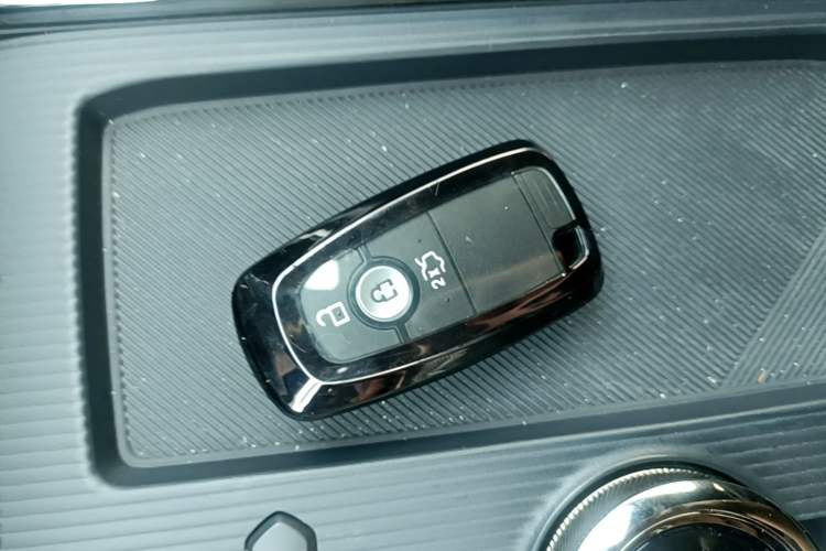 Used Ford Mondeo 2025 1.5T EcoBoost Comfort Version Vehicle Key