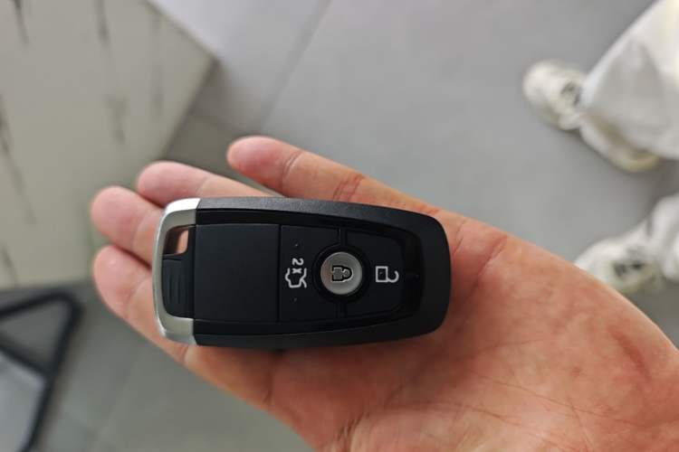 Used Ford Mondeo 2025 2.0T EcoBoost Luxury Version Vehicle Key