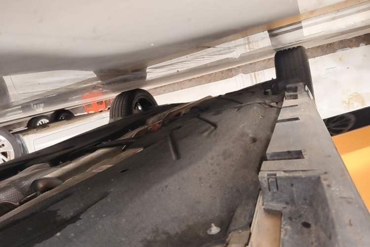 Used Ford Mondeo 2025 2.0T EcoBoost E Hybrid Sport Edition ST-Line Right Side Sill
