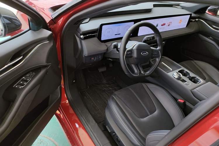 Used Ford Mondeo 2026 Model 2.0T EcoBoost Ultimate Driver Seat