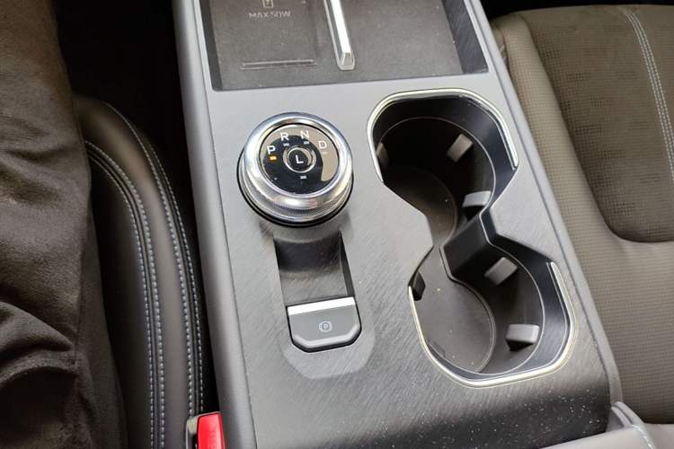 Used Ford Mondeo 2026 Model 2.0T EcoBoost Ultimate Gear Lever