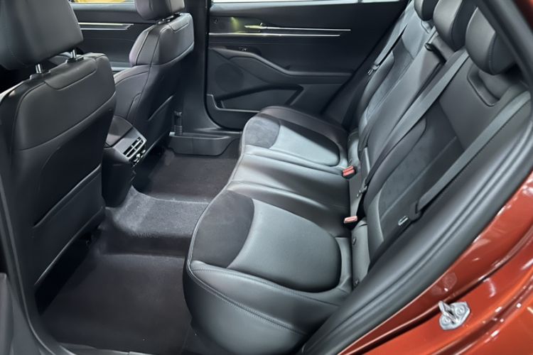 Used Ford Mondeo 2026 Model 2.0T EcoBoost Ultimate Interior 4