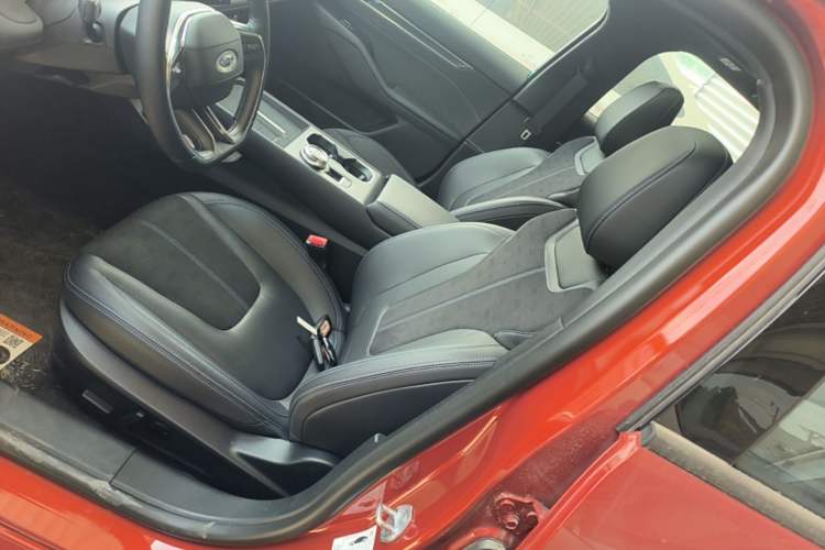 Used Ford Mondeo 2026 Model 2.0T EcoBoost Ultimate Left Front Seat