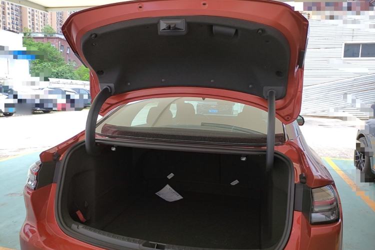 Used Ford Mondeo 2026 Model 2.0T EcoBoost Ultimate Trunk