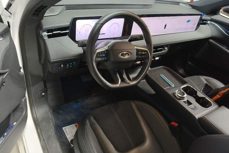Used Ford Mondeo 2026 Model 2.0T EcoBoost Ultimate Center Console