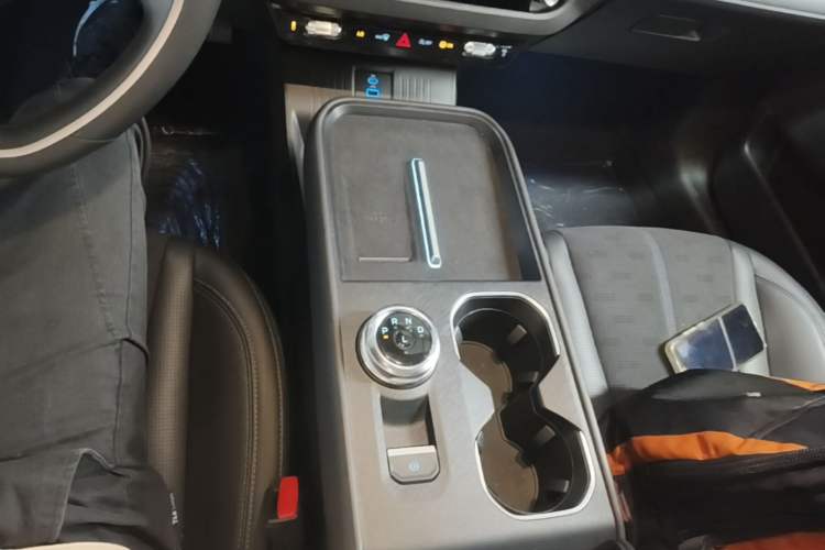 Used Ford Mondeo 2026 Model 2.0T EcoBoost Ultimate Gear Lever