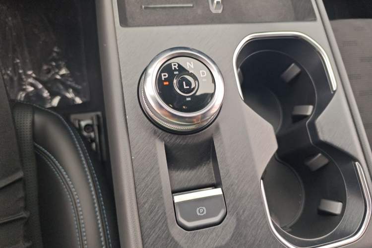 Used Ford Mondeo 2026 Model 2.0T EcoBoost Ultimate Gear Lever