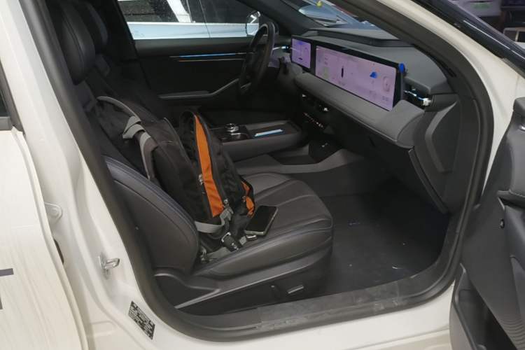 Used Ford Mondeo 2026 Model 2.0T EcoBoost Ultimate Right Front Seat