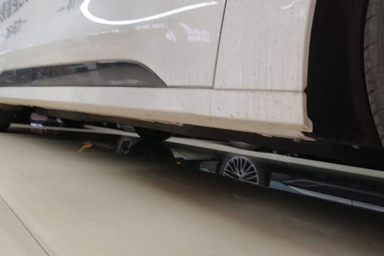 Used Ford Mondeo 2026 Model 2.0T EcoBoost Ultimate Right Side Sill