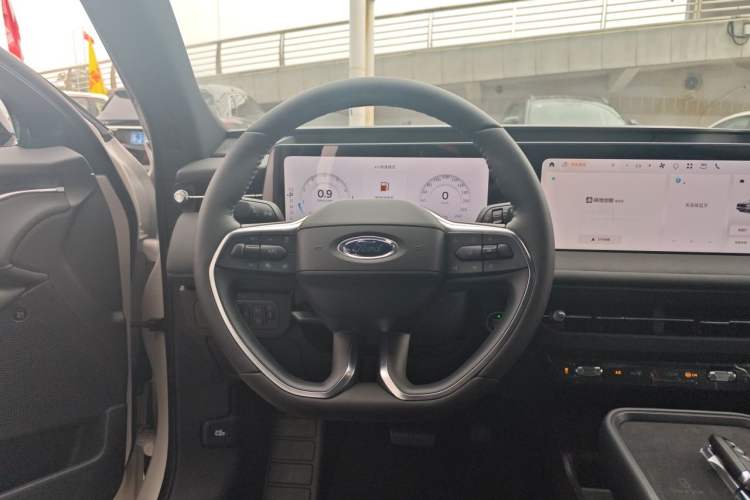 Used Ford Mondeo 2026 Model 2.0T EcoBoost Ultimate Steering Wheel