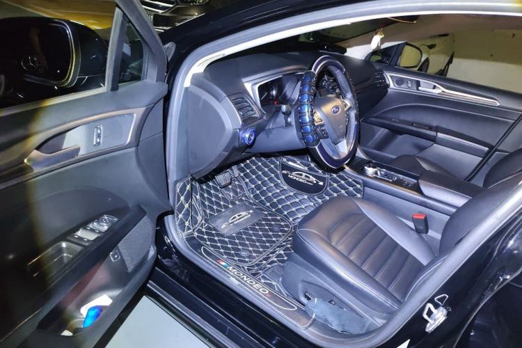 Used Ford Mondeo New Energy 2018 2.0 PHEV Smart-Control Luxury Version China VI Standard Driver Seat