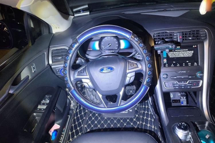 Used Ford Mondeo New Energy 2018 2.0 PHEV Smart-Control Luxury Version China VI Standard Steering Wheel
