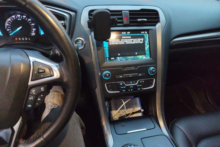 Used Ford Mondeo New Energy 2018 2.0 PHEV ZhiShang Trim Audio And AC Panel