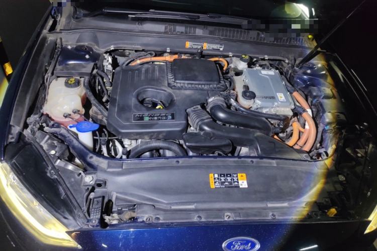 Used Ford Mondeo New Energy 2018 2.0 PHEV Smart-Controlled Fashion Edition China VI Standard Engine Bay