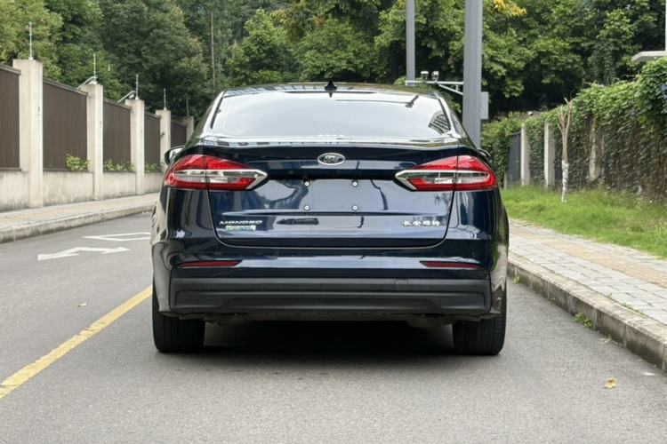 Used Ford Mondeo New Energy 2018 2.0 PHEV Smart-Controlled Fashion Edition China VI Standard Exterior 1