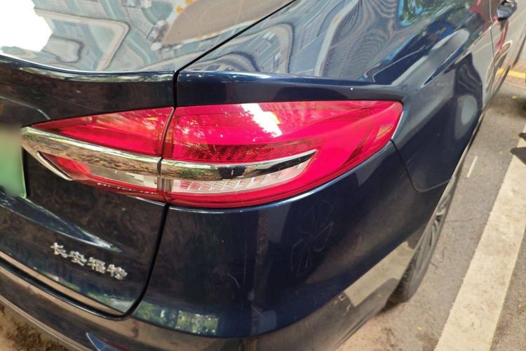 Used Ford Mondeo New Energy 2018 2.0 PHEV Smart-Controlled Fashion Edition China VI Standard Exterior 6