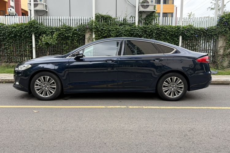 Used Ford Mondeo New Energy 2018 2.0 PHEV Smart-Controlled Fashion Edition China VI Standard Exterior 8