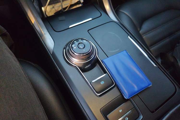 Used Ford Mondeo New Energy 2018 2.0 PHEV ZhiShang Trim Gear Lever