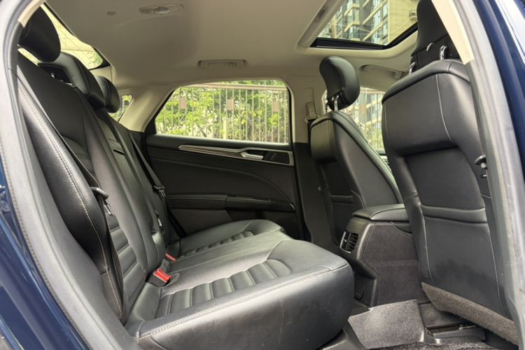 Used Ford Mondeo New Energy 2018 2.0 PHEV Smart-Controlled Fashion Edition China VI Standard Headliner