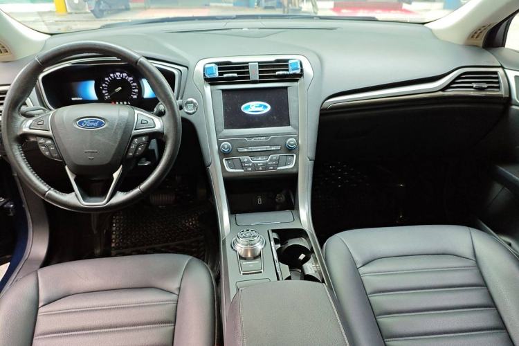 Used Ford Mondeo New Energy 2018 2.0 PHEV Smart-Controlled Fashion Edition China VI Standard Interior 2