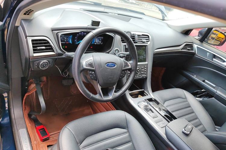Used Ford Mondeo New Energy 2018 2.0 PHEV Smart-Control Luxury Version China VI Standard Interior 2