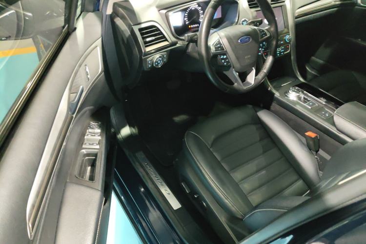 Used Ford Mondeo New Energy 2018 2.0 PHEV Smart-Control Luxury Version China VI Standard Interior 3