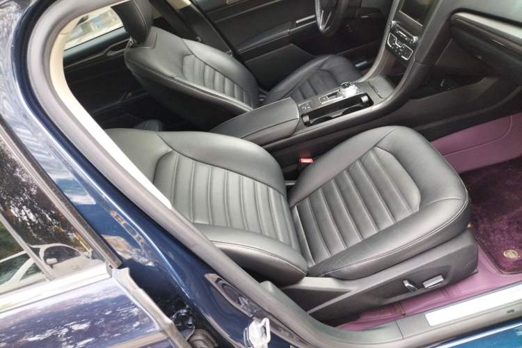 Used Ford Mondeo New Energy 2018 2.0 PHEV Zhihao Trim Right Front Seat