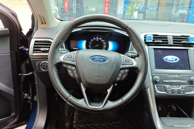 Used Ford Mondeo New Energy 2018 2.0 PHEV Smart-Controlled Fashion Edition China VI Standard Steering Wheel
