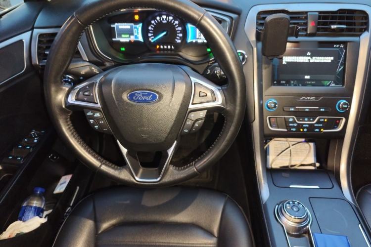 Used Ford Mondeo New Energy 2018 2.0 PHEV ZhiShang Trim Steering Wheel