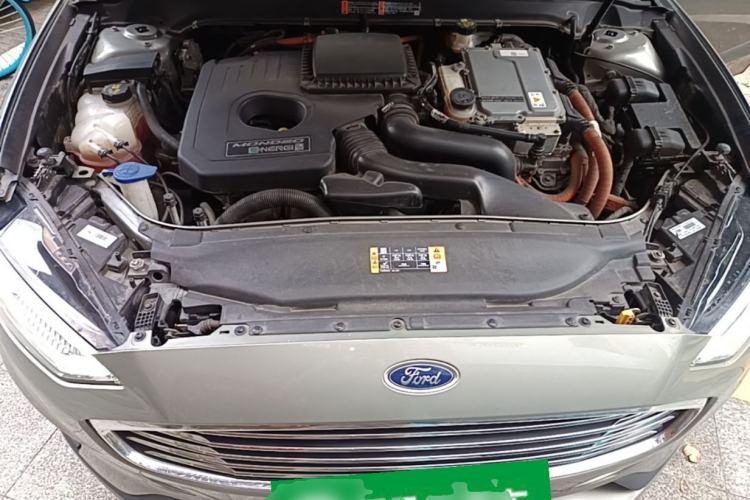 Used Ford Mondeo New Energy 2018 2.0 PHEV Smart-Control Luxury Version China V Standard Engine Bay
