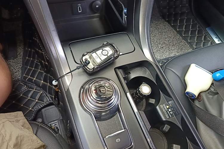 Used Ford Mondeo New Energy 2018 2.0 PHEV Smart-Control Luxury Version China V Standard Gear Lever