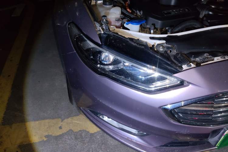 Used Ford Mondeo New Energy 2018 2.0 PHEV Zhihao Trim Right Front Headlight