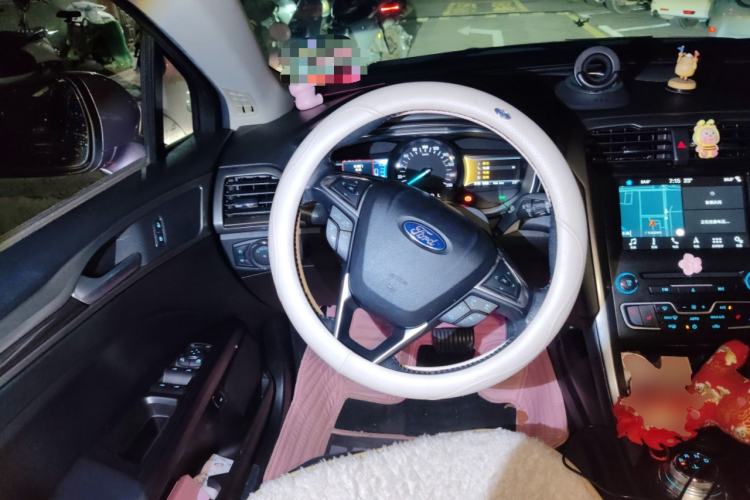 Used Ford Mondeo New Energy 2018 2.0 PHEV Zhihao Trim Steering Wheel