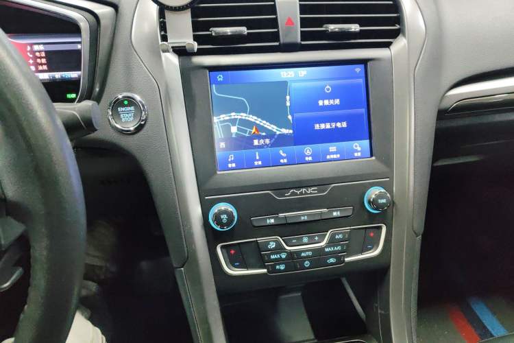Used Ford Mondeo New Energy 2018 2.0 PHEV Smart-Controlled Fashion Edition China VI Standard Audio And AC Panel