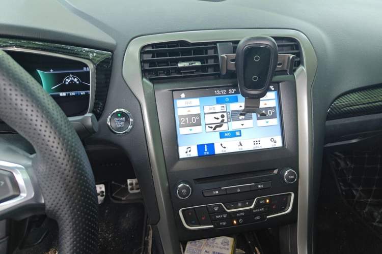 Used Ford Mondeo New Energy 2018 2.0 PHEV Zhihao Trim Audio And AC Panel