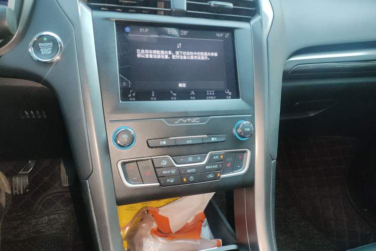 Used Ford Mondeo New Energy 2018 2.0 PHEV Smart-Control Luxury Version China VI Standard Audio And AC Panel